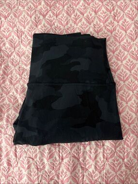 Lulu camo leggings